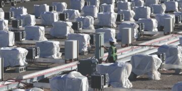 The Obtain: easy methods to clear up AI knowledge facilities, and weight-loss medicine’ uncomfortable side effects