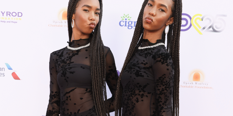 Love Combs Joins Jessie & D’Lila For Matching Sister Second