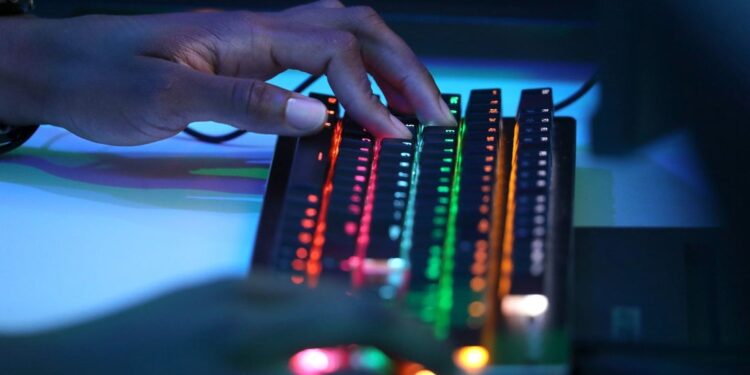 Esports World Cup: G2, Hanwha Life advance in League of Legends