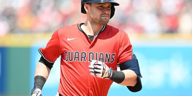 Guardians place OF Lane Thomas (foot) on injured record