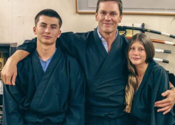 Tom Brady Particulars Japan Trip With Youngsters Benjamin, Vivian