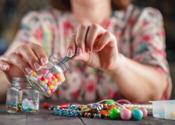 7 Straightforward Craft Initiatives Anybody Can Attempt at Residence