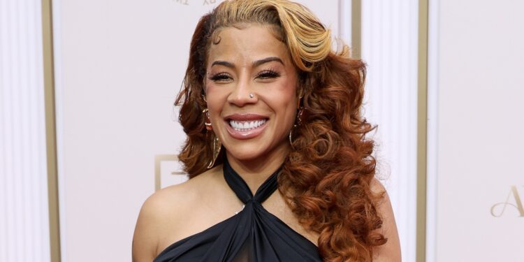 Keyshia Cole Seems To Cowl-Up Hunxho Identify Chest Tattoo