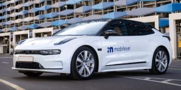 Mobileye beats analysts and raises steerage