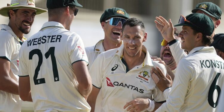 Scott Boland takes hat-trick; Mitchell Starc takes four-hundredth Check wicket; Alex Carey out with concussion