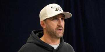 Eagles’ Nick Sirianni rips Jalen Hurts narrative following Tremendous Bowl win