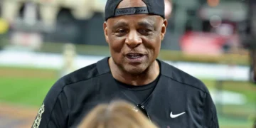 Warren Moon Makes Massive Prediction About Lamar Jackson