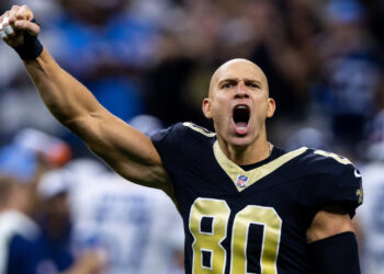 5-time Professional Bowler broadcasts retirement from soccer