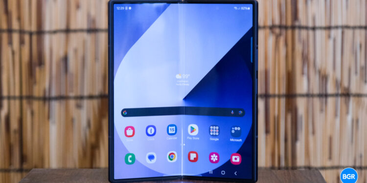 Leak provides us our first have a look at Samsung’s ultra-thin Galaxy Z Fold 7
