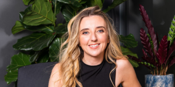 Founder fatigued by apps began internet hosting IRL occasions