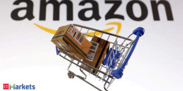 Amazon share value tumbles 7% after cloud computing progress disappoints buyers