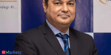 Keep put in mounted revenue; subsequent one yr is accrual-driven, not double-digit returns, says LIC MF’s Marzban Irani