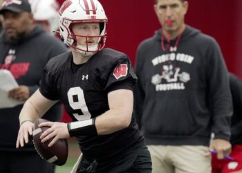 Wisconsin unveils new QB, RB and OC in opposition to Miami (Ohio)