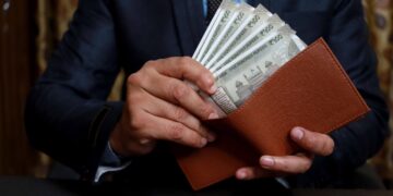 From gold to mud: Why ₹50K in 2025 leaves you broke in cities like Bengaluru and Mumbai