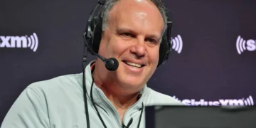 Mike Tannenbaum Turns Heads With Titans Prediction