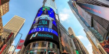 Shares Pressured by Weak spot in Tech