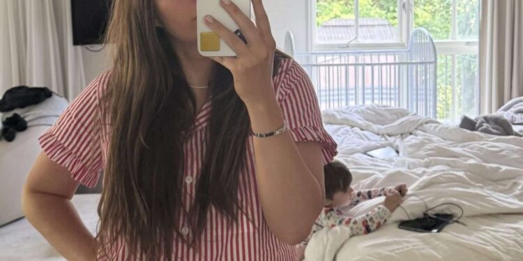 Easy methods to Block Cell Telephone Radiation + What You NEED to Know About EMF