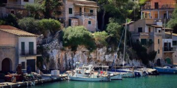 Touring By way of Spain? Keep On-line And not using a Native SIM Utilizing eSIM