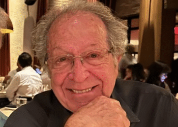 Supervisor To Billy Crystal & Robin Williams Was 81