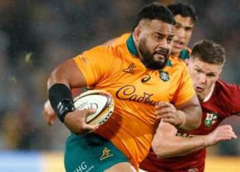 The Wallabies pack to match fireplace with fireplace in South Africa