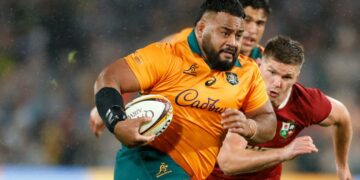 The Wallabies pack to match fireplace with fireplace in South Africa