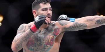 Dolidze, Hernandez kick off large month for middleweights at UFC Battle Evening