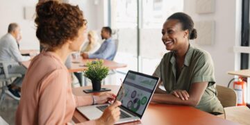 Most Individuals Confuse These 2 Credit score Instruments — Right here’s Why It Issues, Based on a Prime CFP