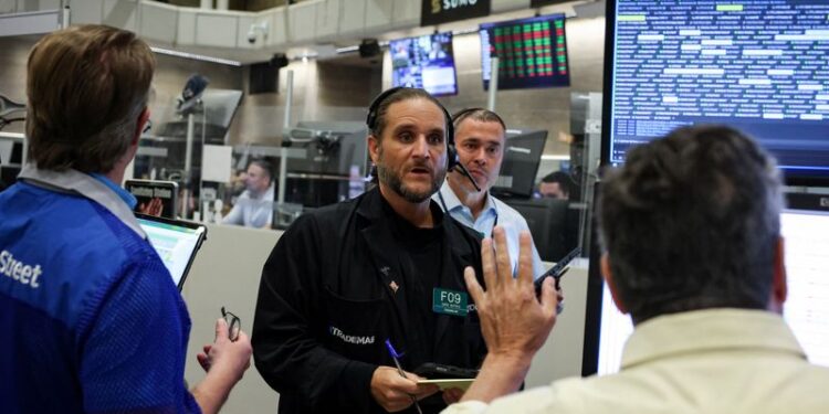 Wall Road ends on muted notice forward of Jackson Gap summit, retailers’ earnings