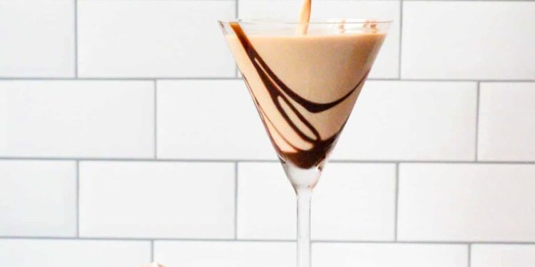 Chocolate Martini Recipe – A Lovely Mess