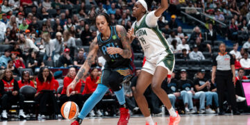 Electrical sellout Vancouver recreation a milestone for flourishing WNBA