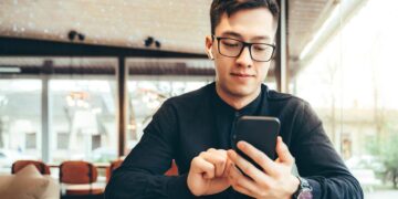 Tech-forward cellular banking with aggressive charges and low charges