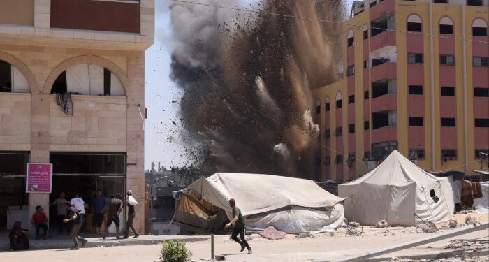 Donald Trump holds White Home talks on ‘complete’ plan for Gaza