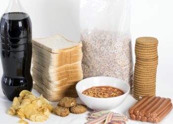 Extremely-processed meals nonetheless make up greater than 50% of People’ energy : Pictures