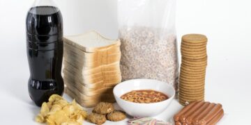 Extremely-processed meals nonetheless make up greater than 50% of People’ energy : Pictures