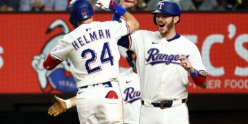 Michael Helman hits homer, robs one other to elevate Rangers previous Brewers