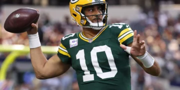 Jordan Love Is Quietly Main The League In Key QB Stats