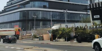 Workplace towers outdoors Tel Aviv battle to seek out tenants