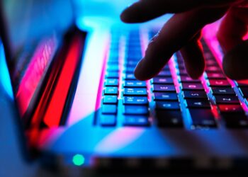 Screw the cash — Anthropic’s $1.5B copyright settlement sucks for writers