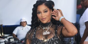 Joseline Hernandez Reminds Social Media Why She’s That Lady