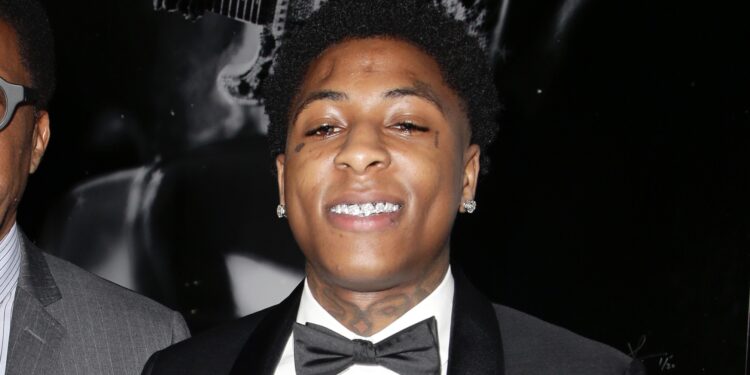 Jazlyn Mychelle Dons Full Glam For NBA YoungBoy Live performance (Vid.)