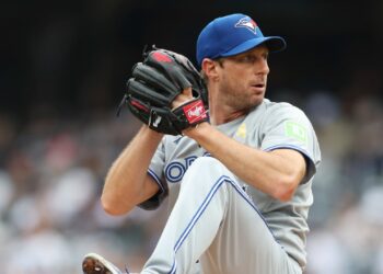Blue Jays — and pitchers round MLB — face rising hunt for pitch-tips