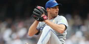 Blue Jays — and pitchers round MLB — face rising hunt for pitch-tips