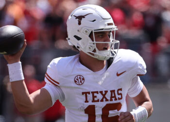 Tom Brady says overcoming adversity will serve Arch Manning nicely