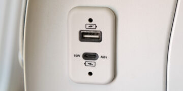 What Does It Imply When A USB Port Is White?