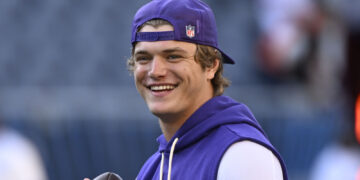 Ought to McCarthy information elevate considerations about Vikings QB’s future?