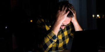 Tech unemployment up, job vacancies down – examine