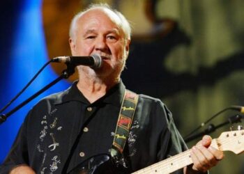 Sonny Curtis, member of Buddy Holly’s Crickets, useless at 88 – Nationwide