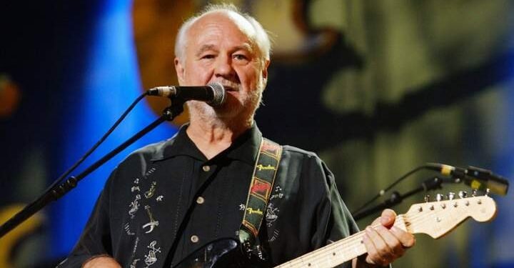 Sonny Curtis, member of Buddy Holly’s Crickets, useless at 88 – Nationwide