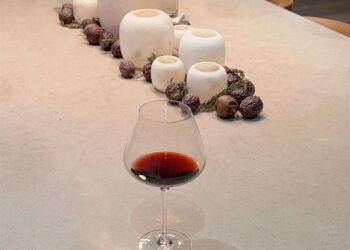 5 Fall Important Oil Blends to Welcome the Cozy Season