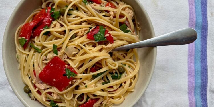 A Basic Pantry Pasta for Again-to-Faculty Season
